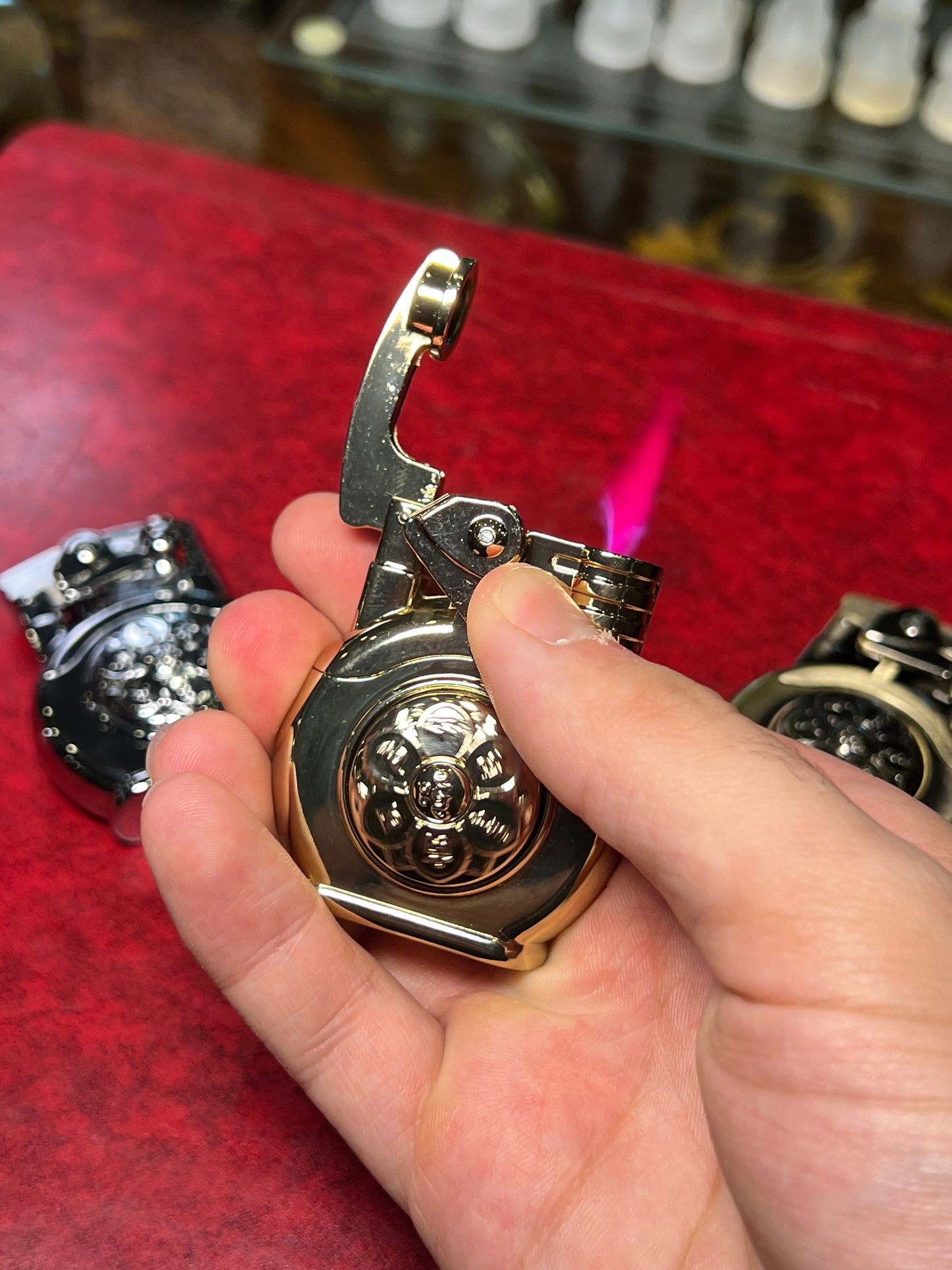 Classic spinner lighter