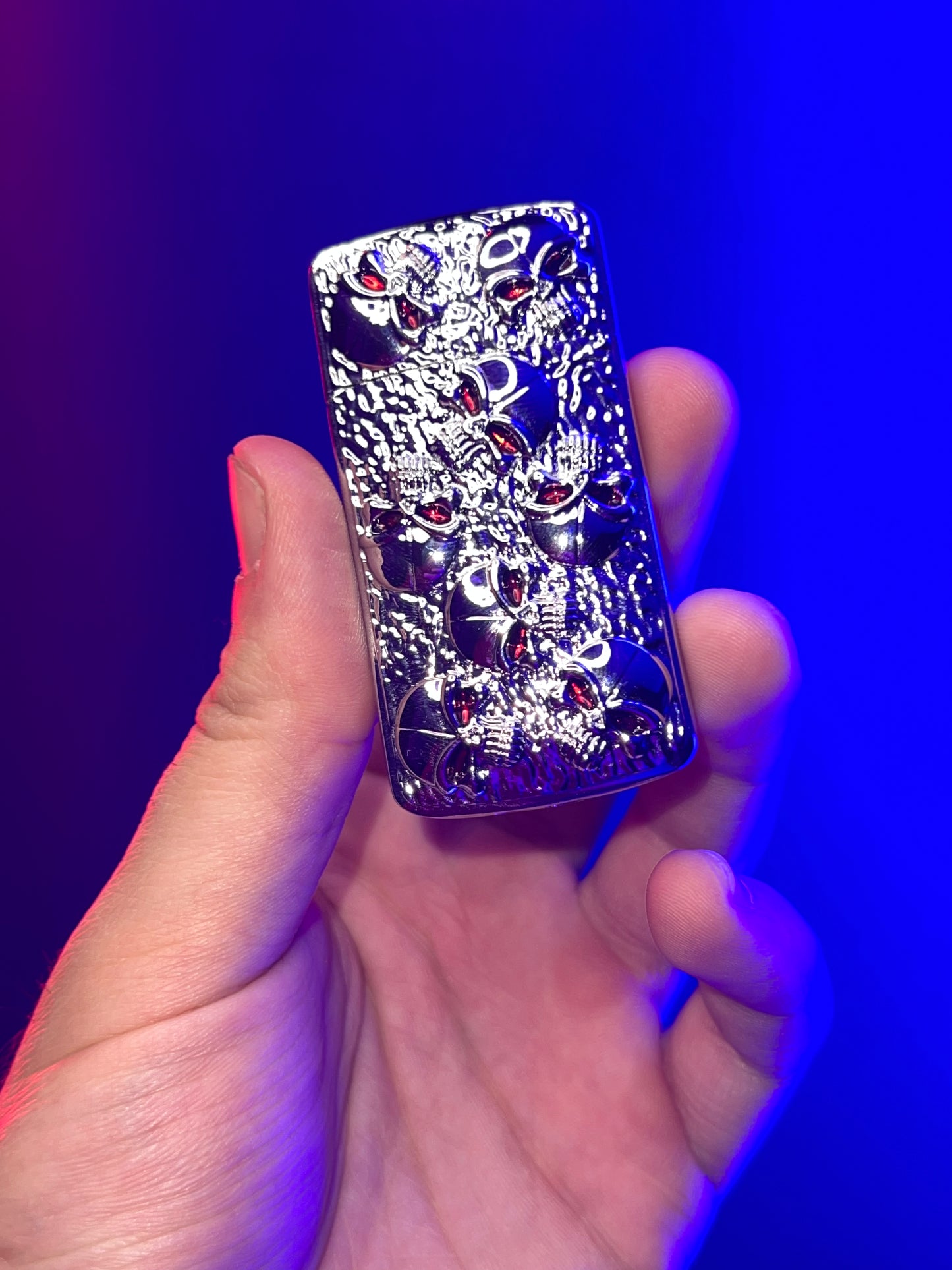 Skulls lighter