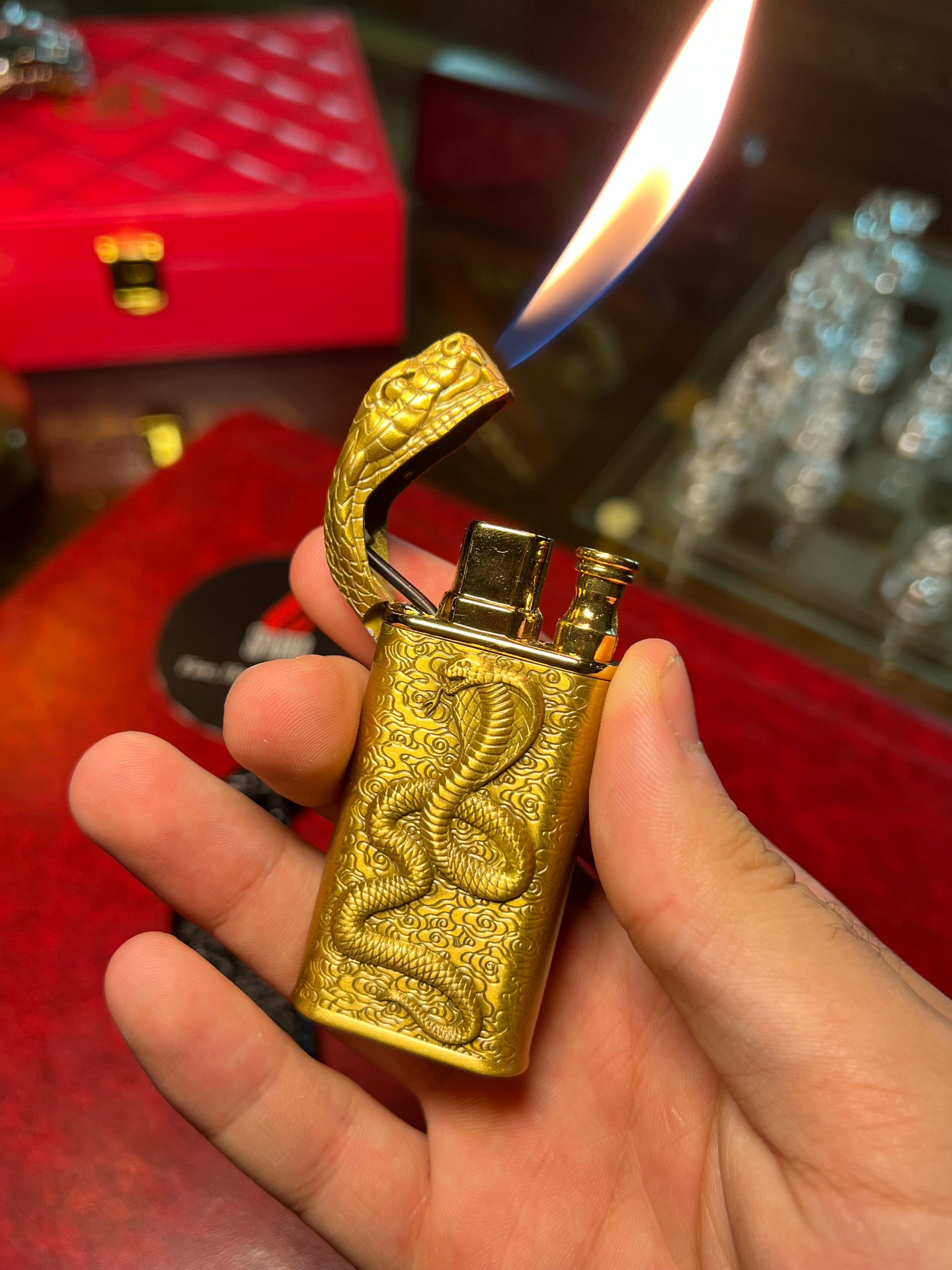 Egyptain cobra lighter