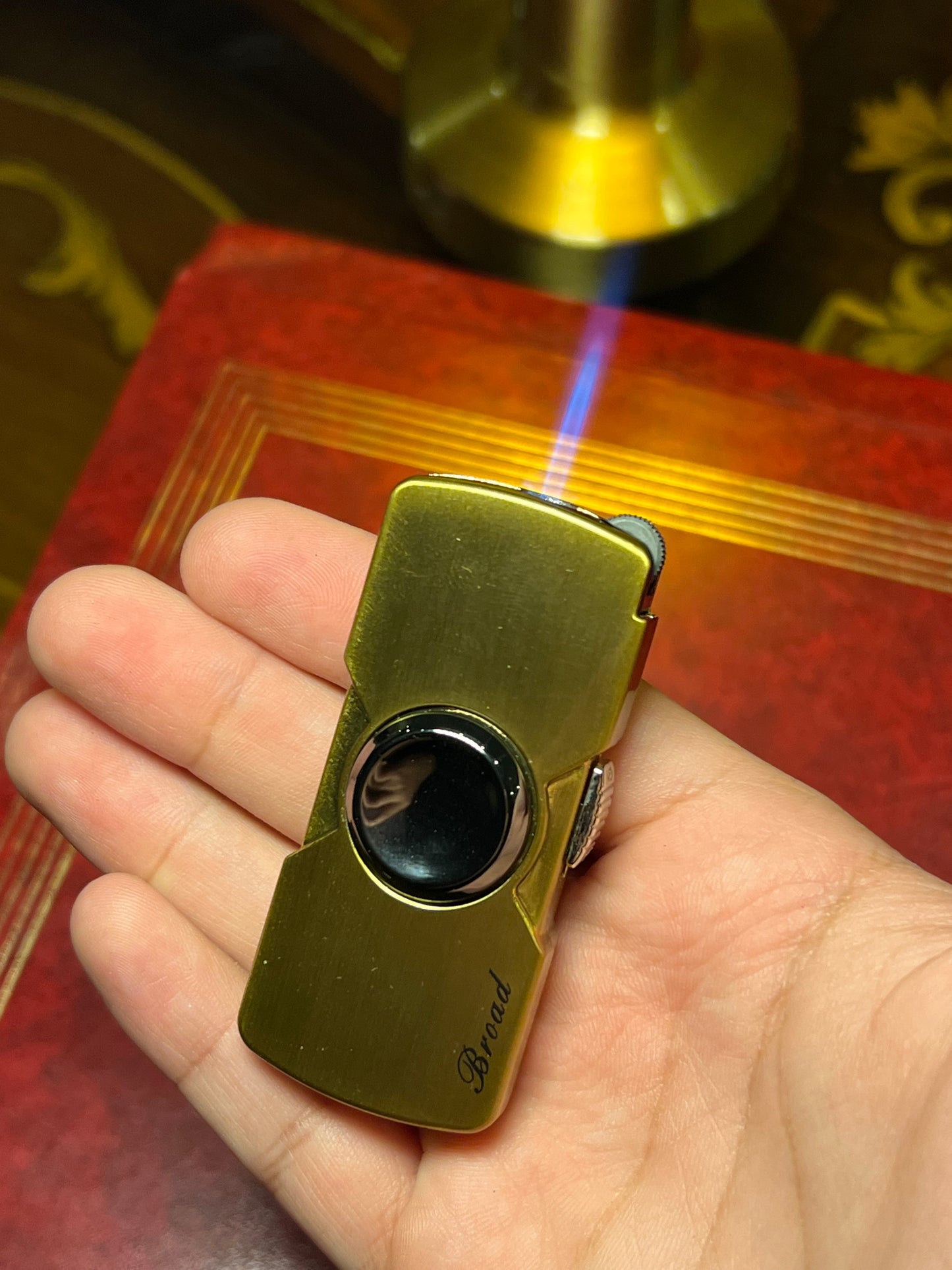 Spinner lighter