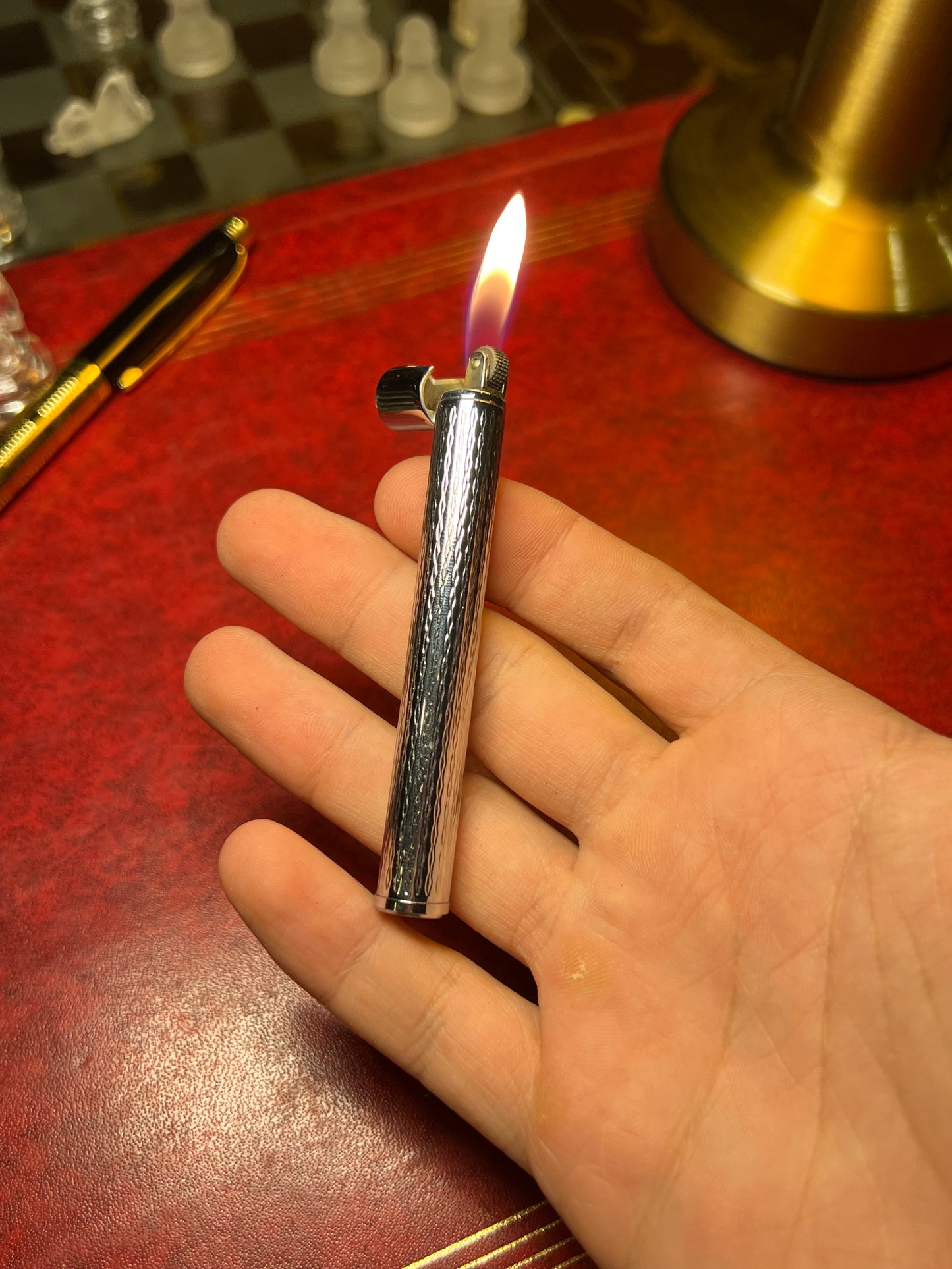 Cigarette oldmoney lighter