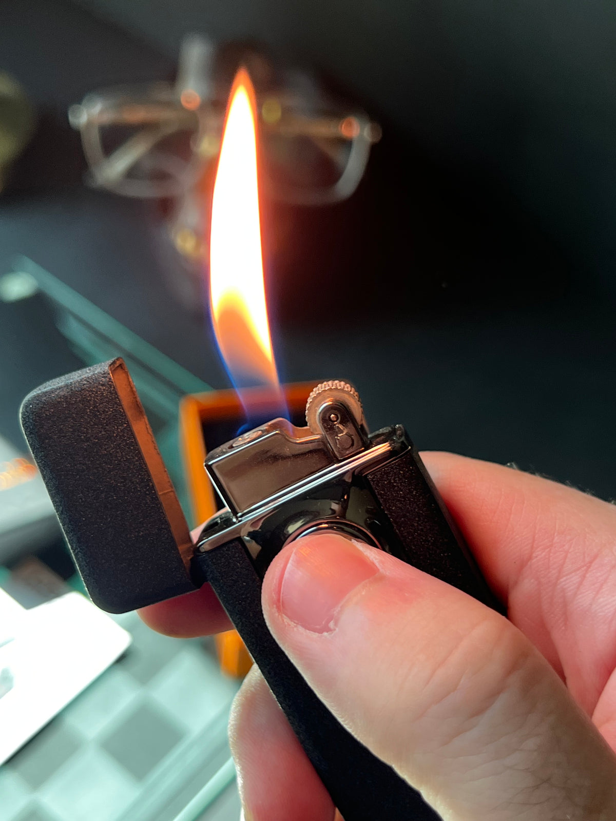 Classic dual flame lighter