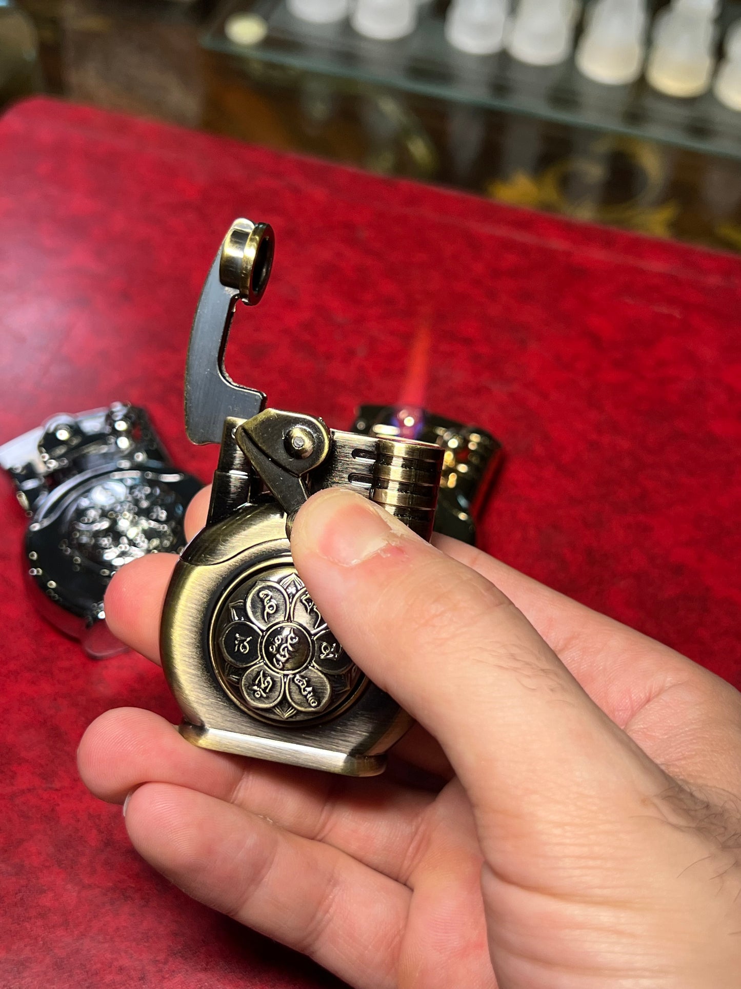 Classic spinner lighter