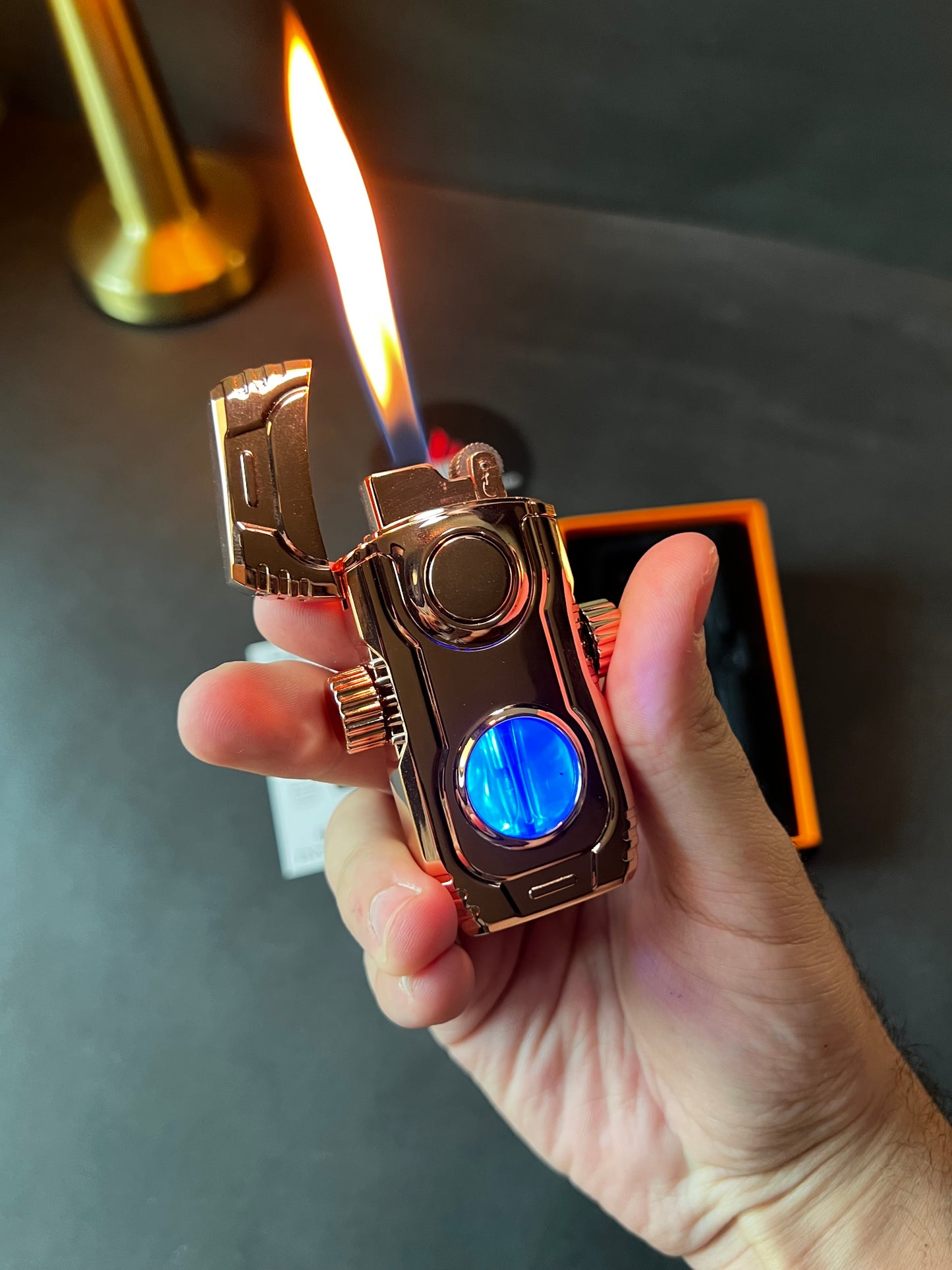 Doble flame spinner