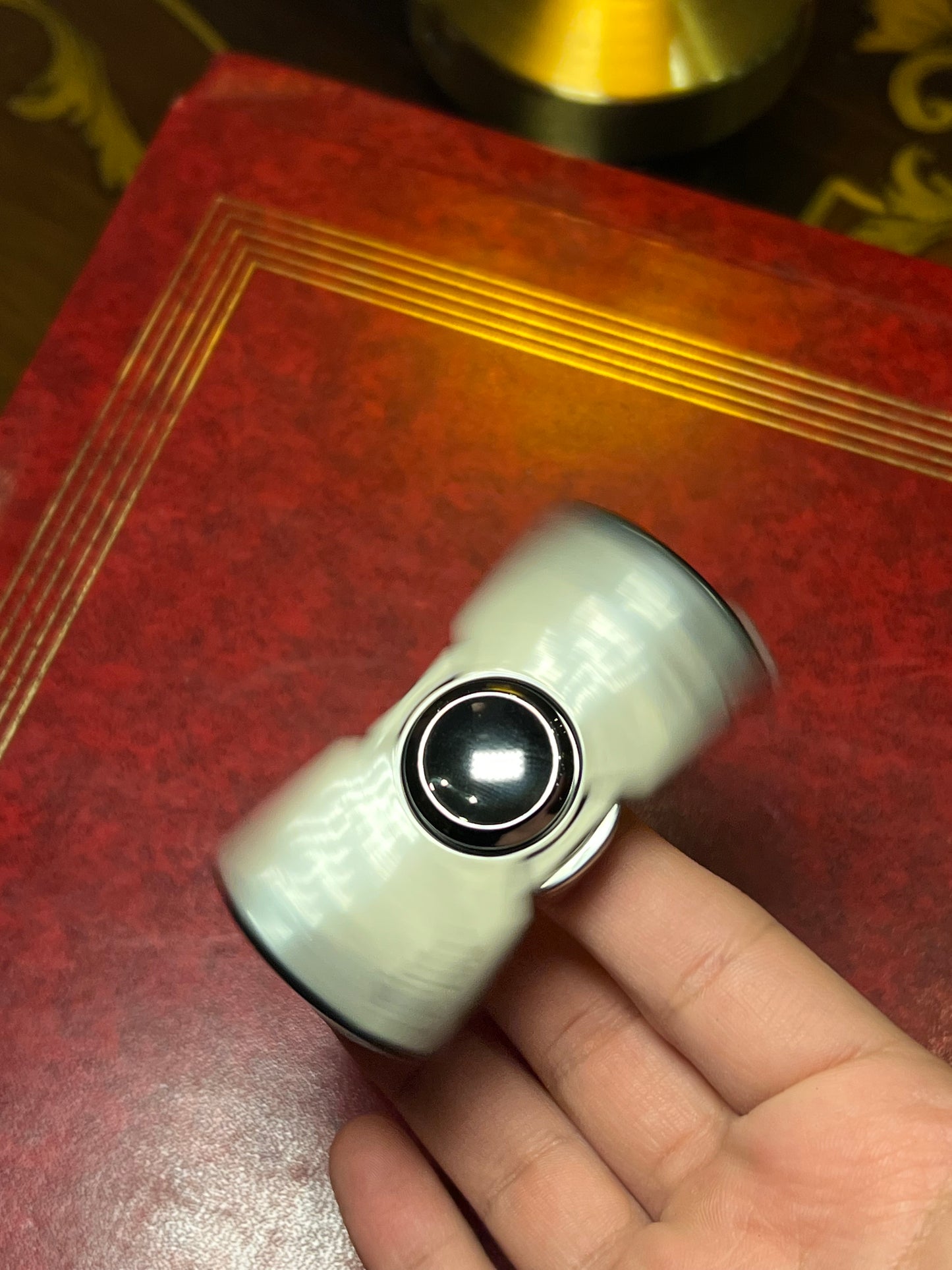 Spinner lighter