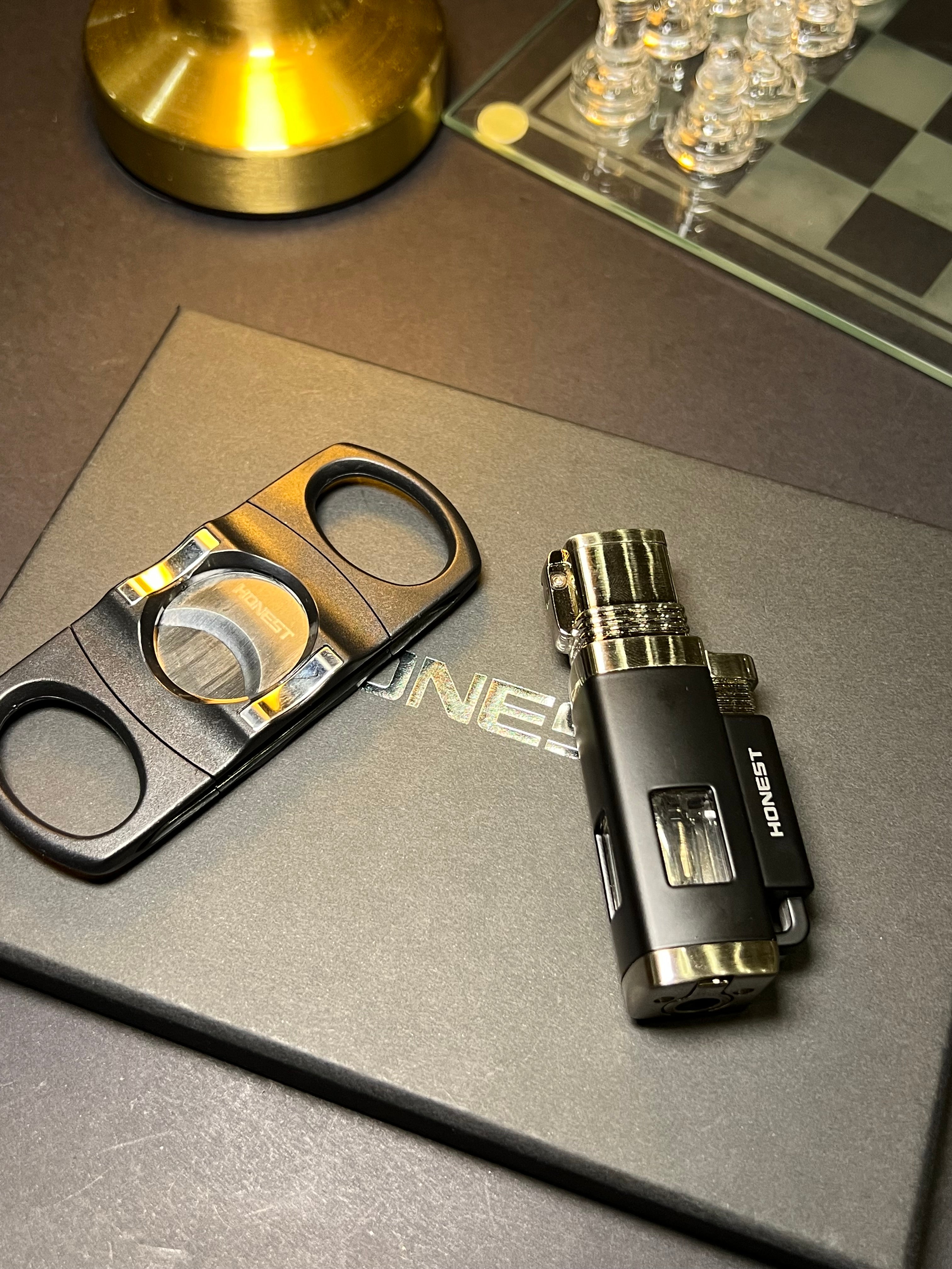 Honest cigar set