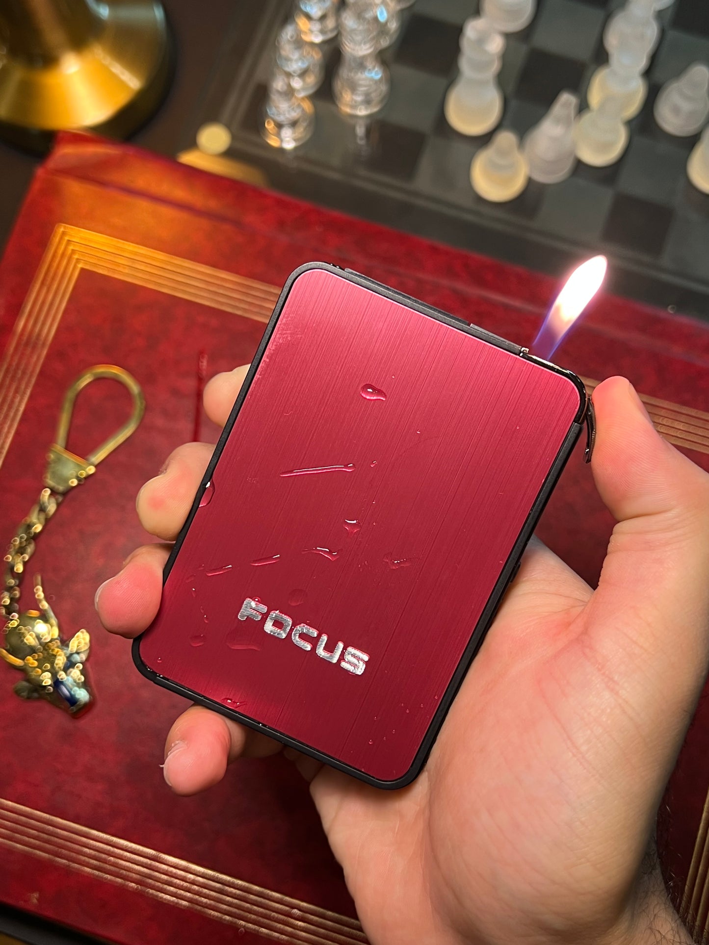 Slim cigarette case