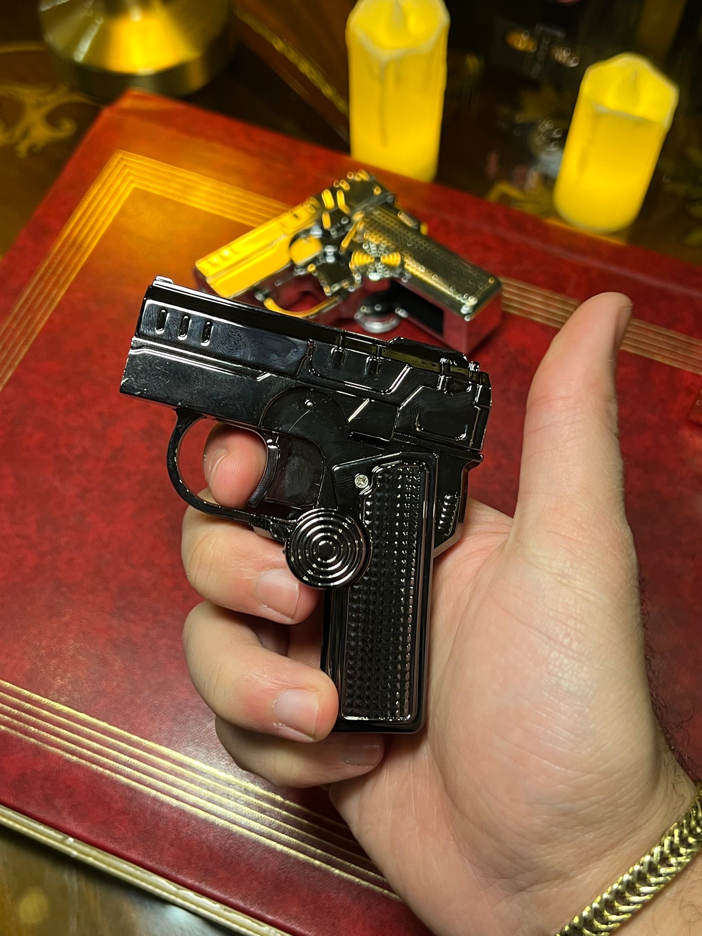 Gun spinning lighter